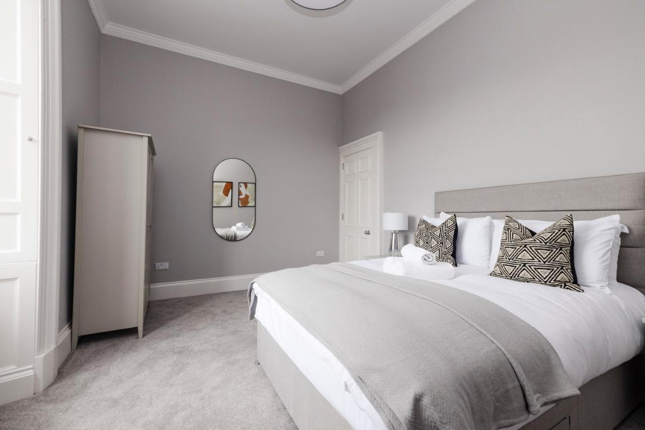 Joivy Luxurious Apt On Notable George Street EDI Exterior photo
