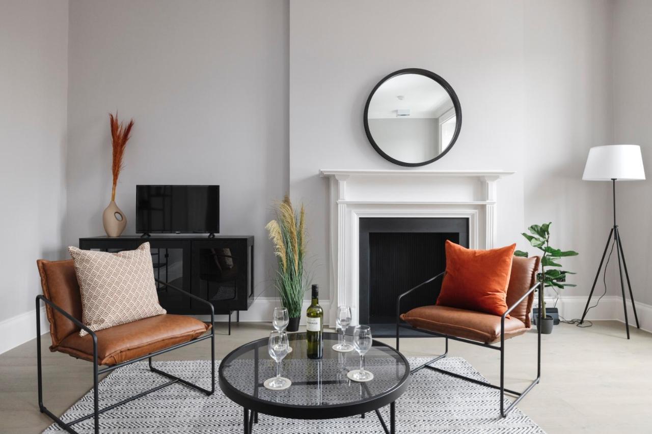 Joivy Luxurious Apt On Notable George Street EDI Exterior photo